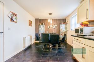 Photo 25- click for photo gallery